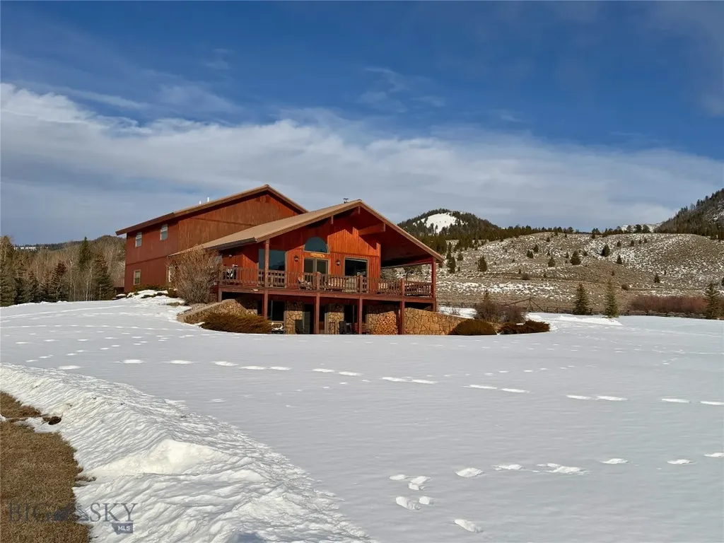 1105 Clark Creek Polaris MT 59746