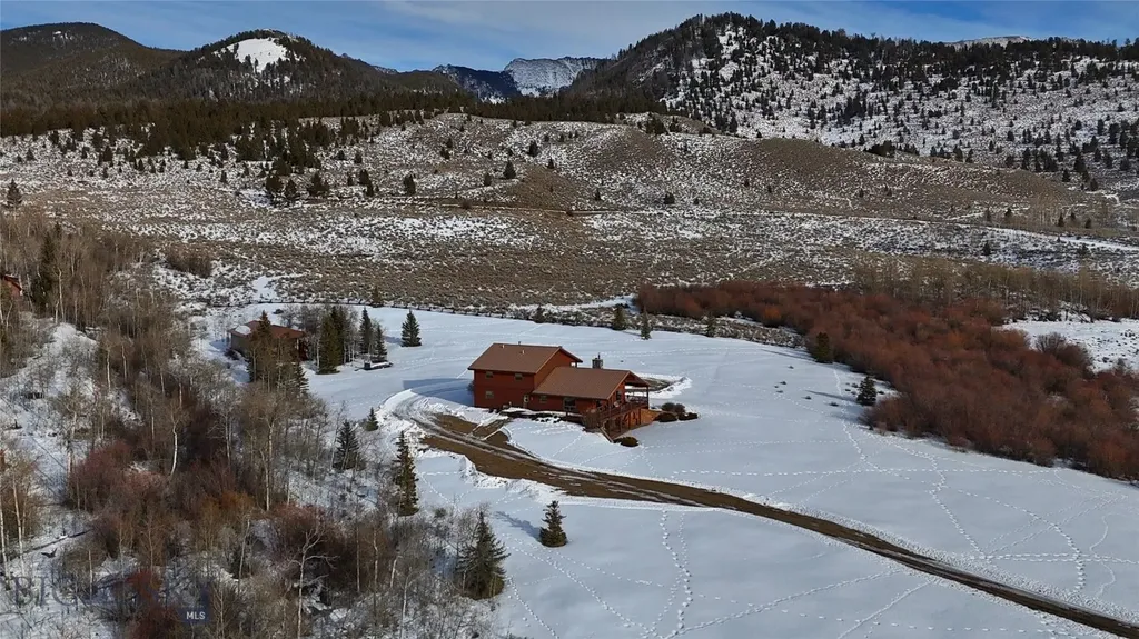 1105 Clark Creek Polaris MT 59746