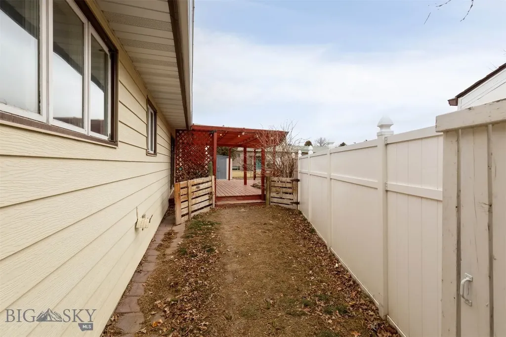 605 Robin Lane Livingston MT 59047