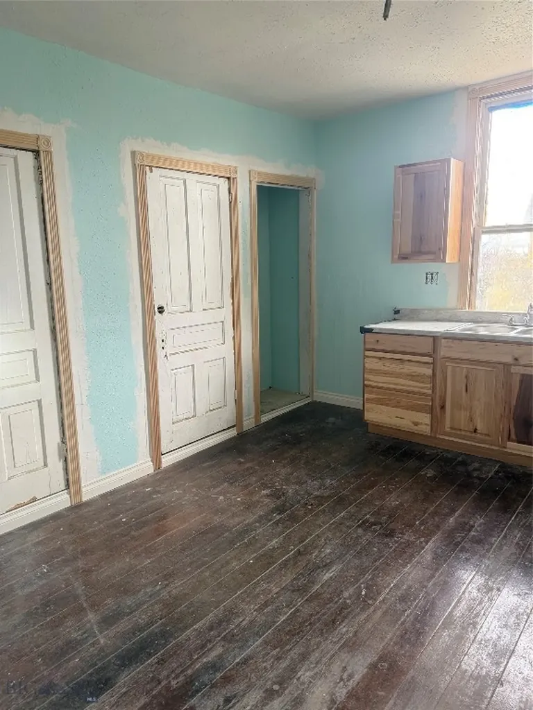 603 California Deer Lodge MT 59722