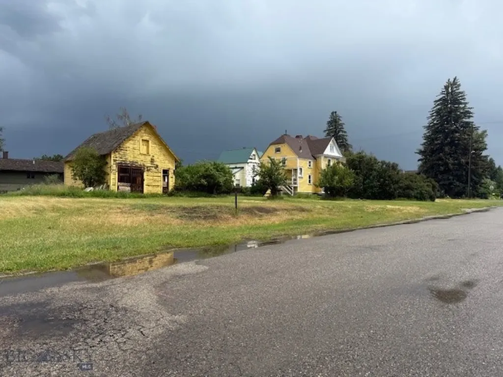 603 California Deer Lodge MT 59722