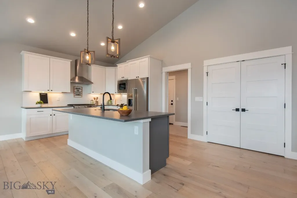 41 Lion Peak Drive Bozeman MT 59718