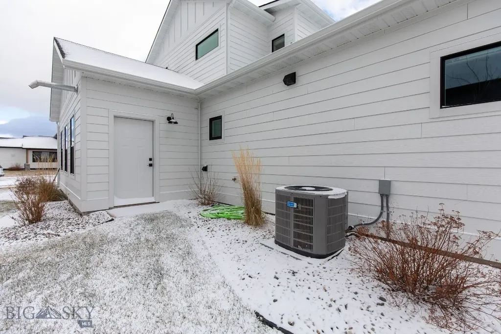 41 Lion Peak Drive Bozeman MT 59718