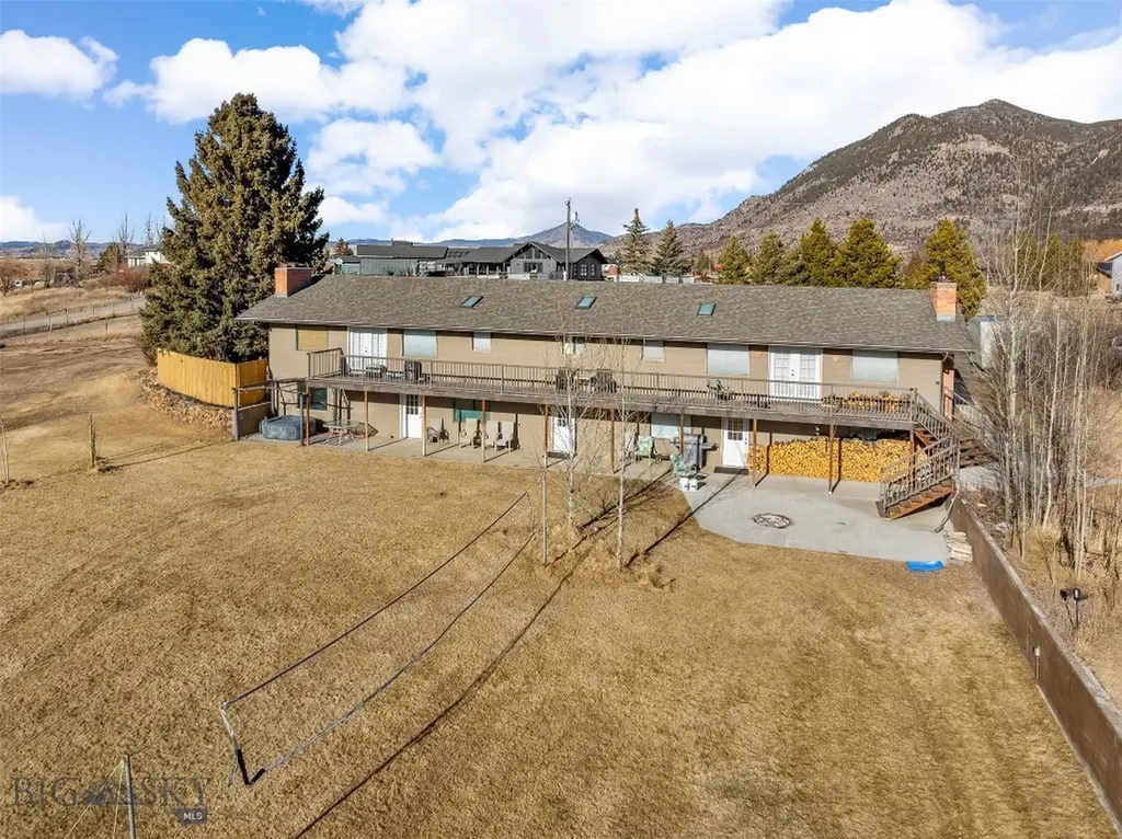 125 Mountain View Butte MT 59701