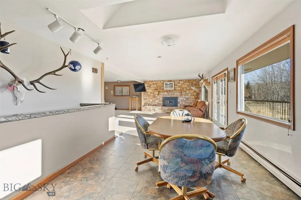 125 Mountain View Butte MT 59701