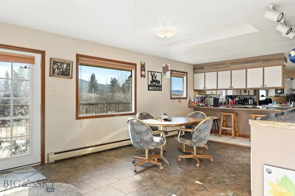 125 Mountain View Butte MT 59701