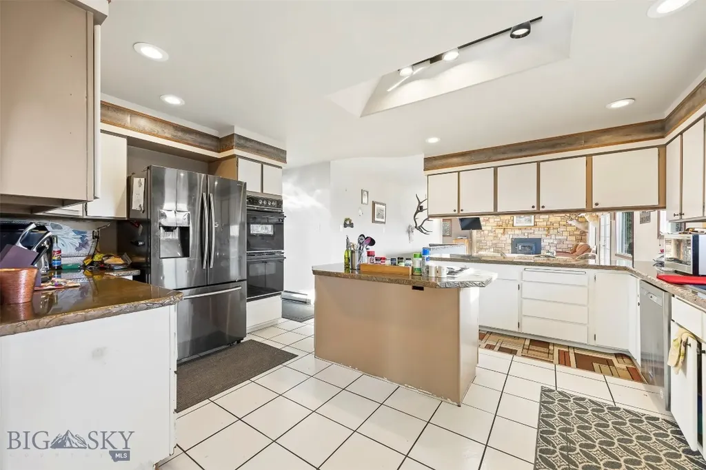 125 Mountain View Butte MT 59701