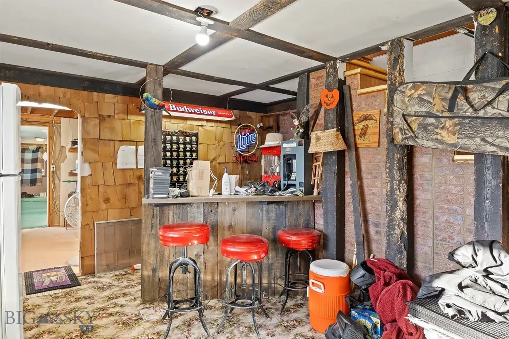 125 Mountain View Butte MT 59701