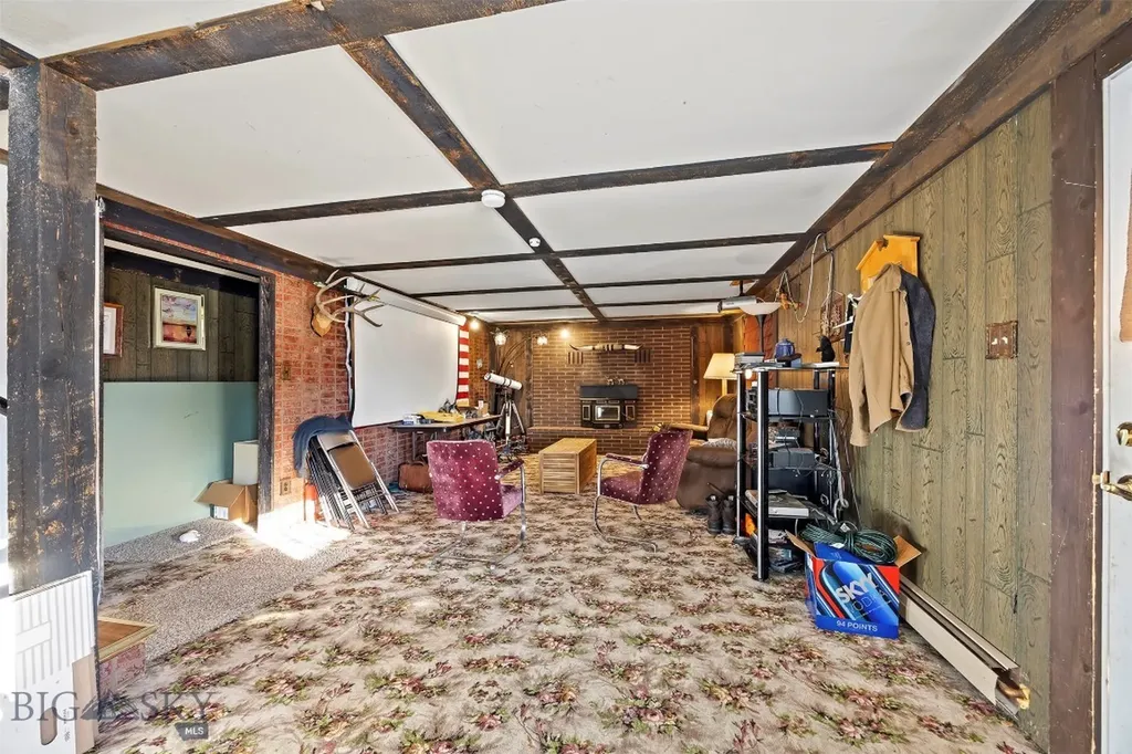 125 Mountain View Butte MT 59701