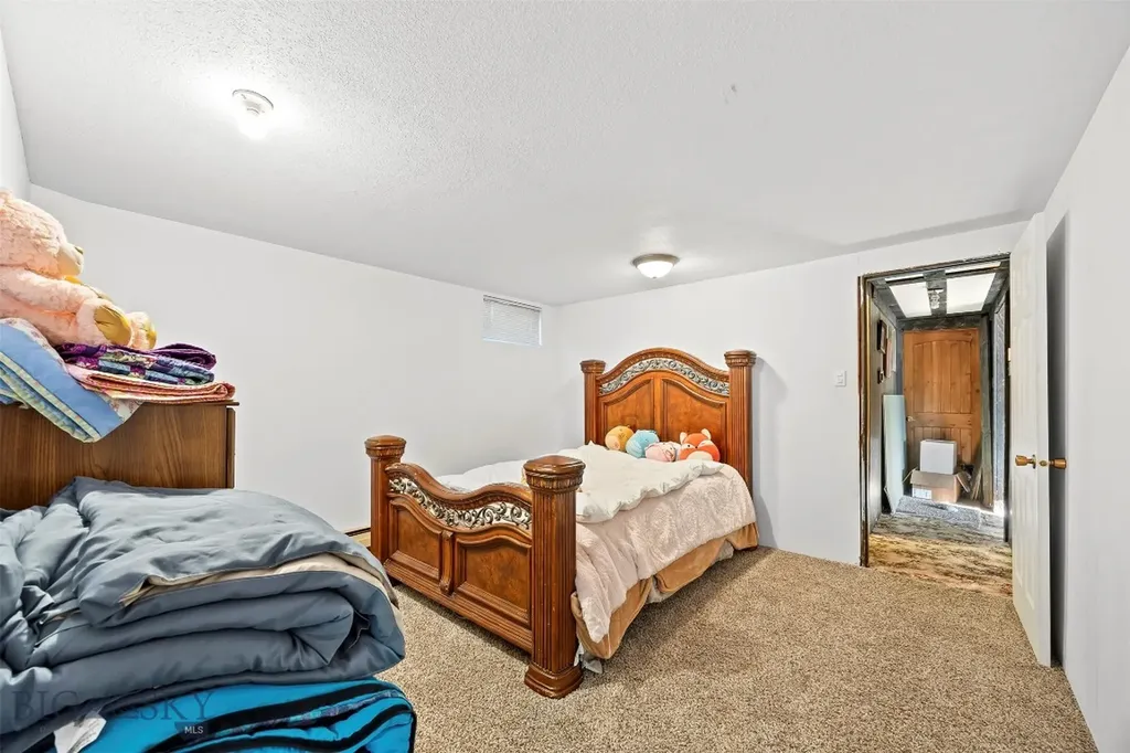125 Mountain View Butte MT 59701