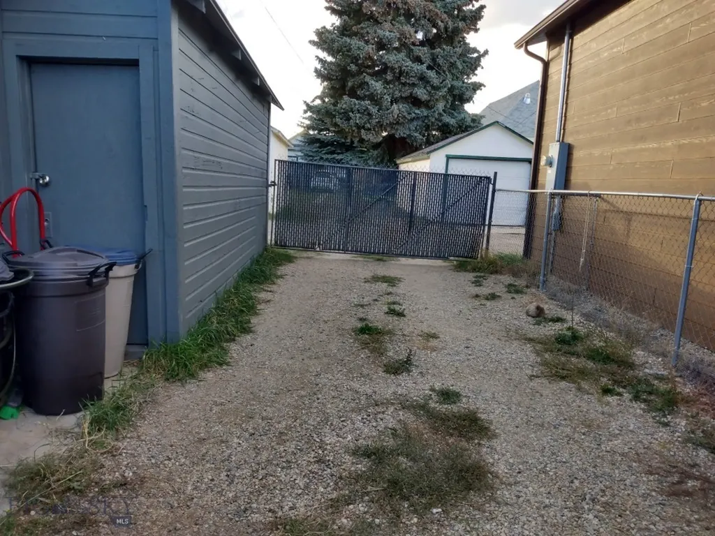 506 Ash Street Anaconda MT 59711