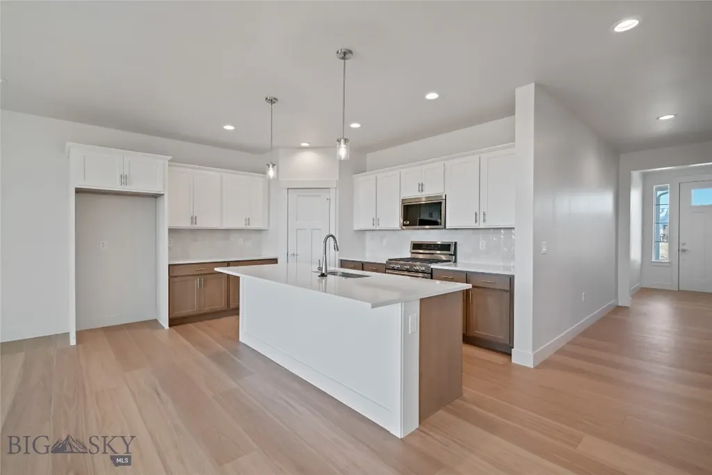 1542 Belle Starr Drive Belgrade MT 59714