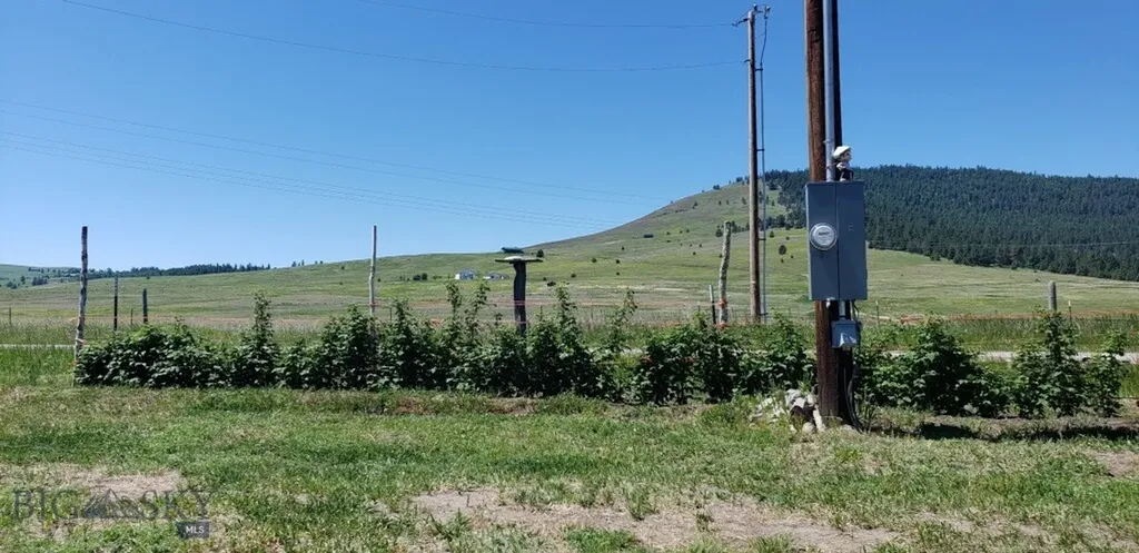 29068 Walking Horse Lane Big Arm MT 59910
