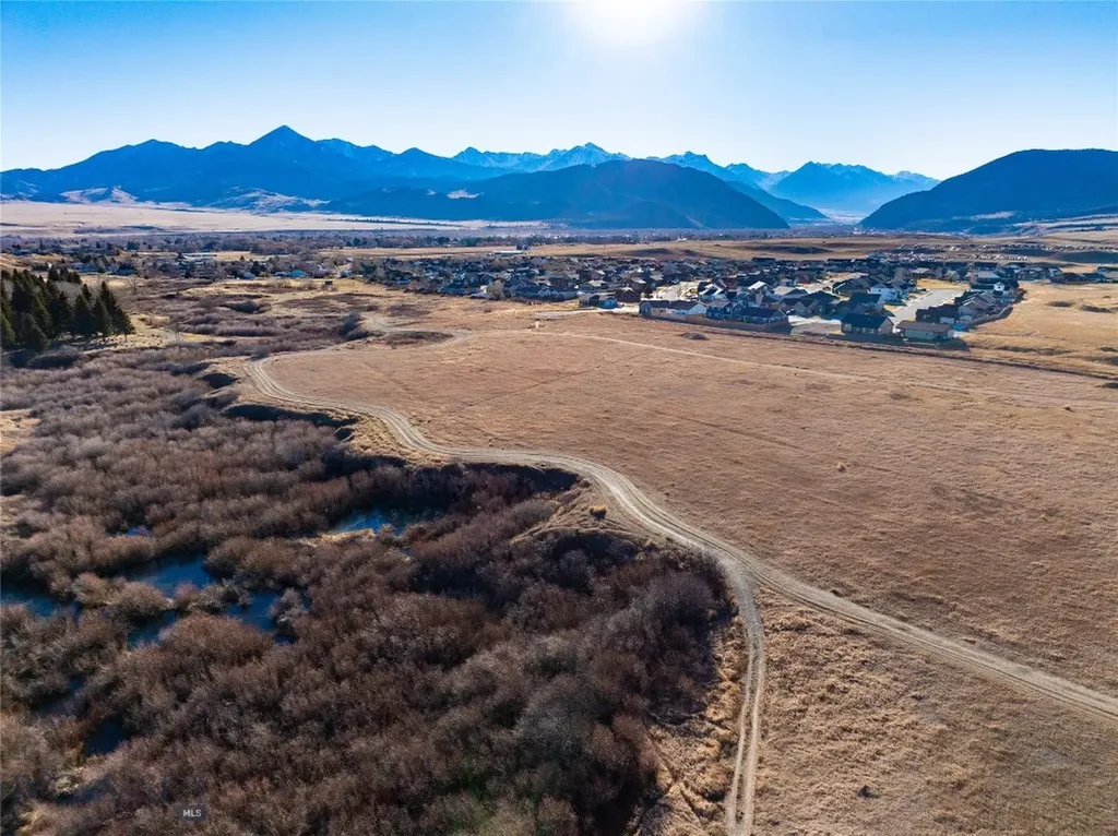 1102 Fort Mandan Drive Livingston MT 59047