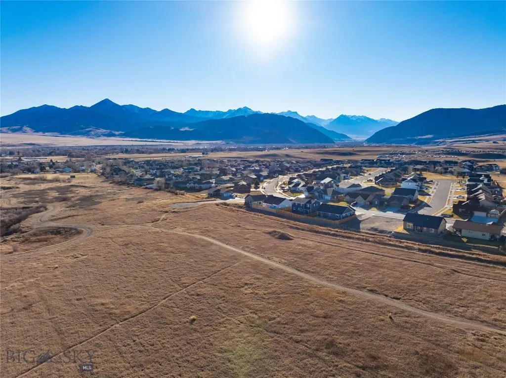 1102 Fort Mandan Drive Livingston MT 59047