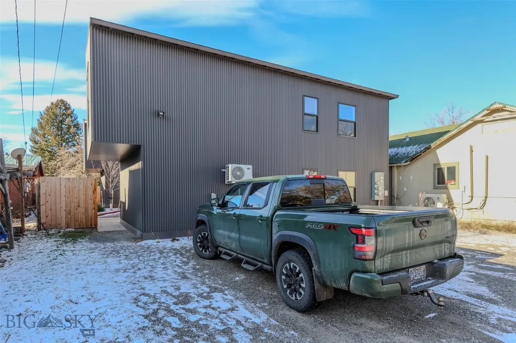 317 S D Street Livingston MT 59047