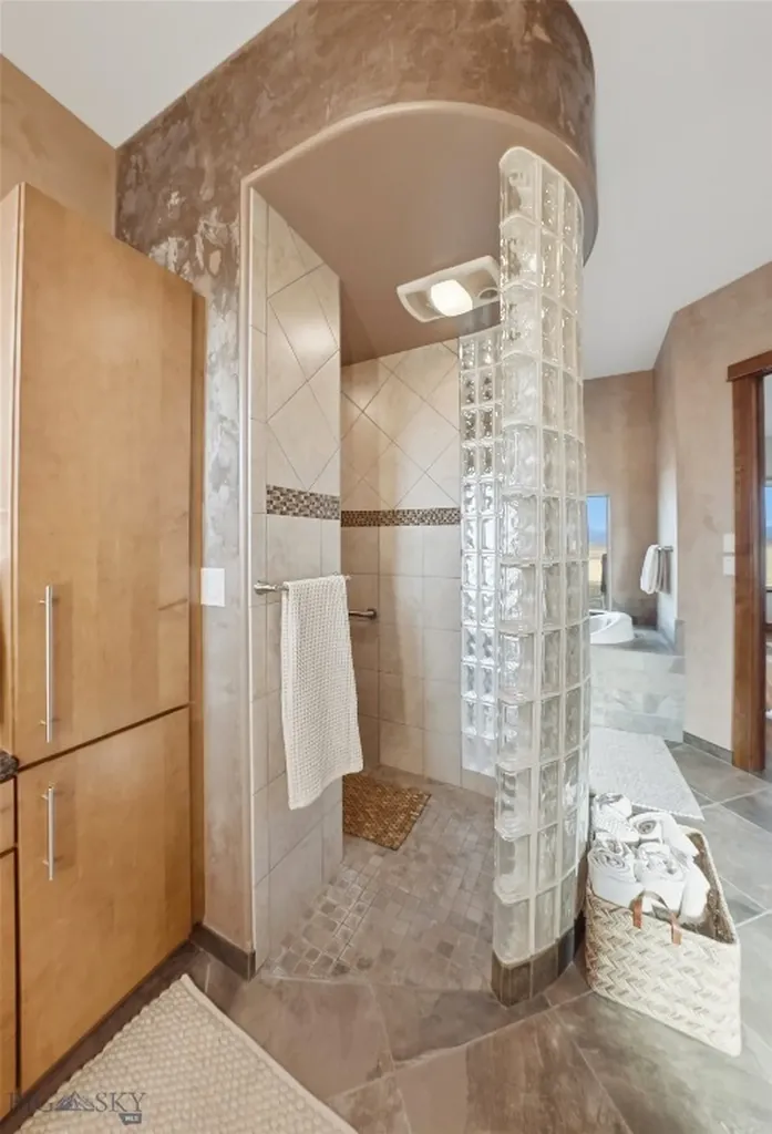 9670 Prairie Road Manhattan MT 59741