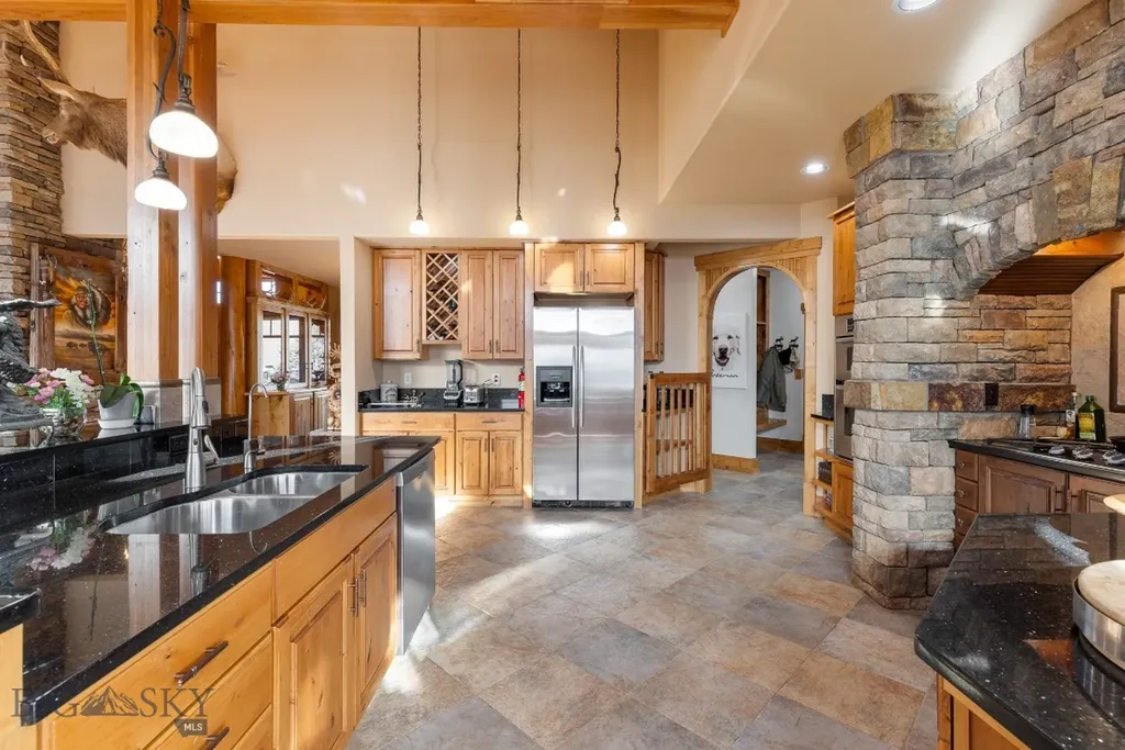330 Yucca Pass Road Manhattan MT 59741