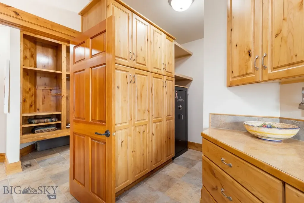 330 Yucca Pass Road Manhattan MT 59741