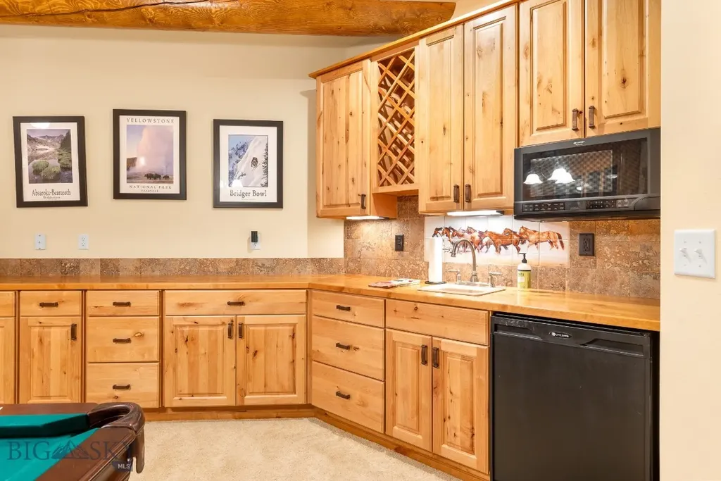 330 Yucca Pass Road Manhattan MT 59741