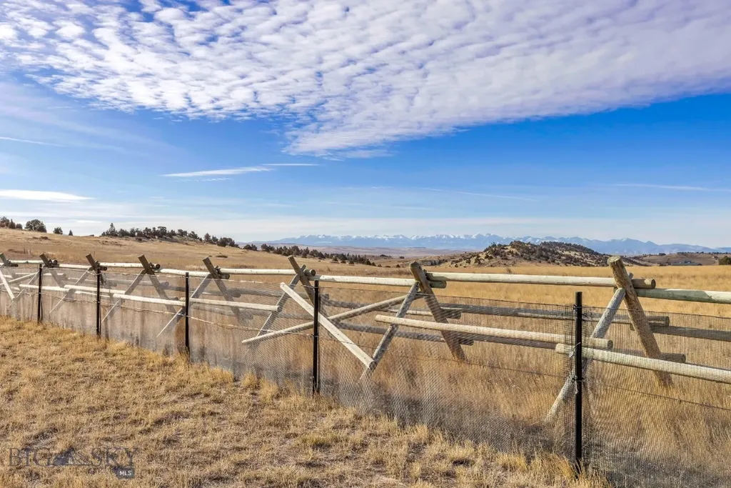 330 Yucca Pass Road Manhattan MT 59741