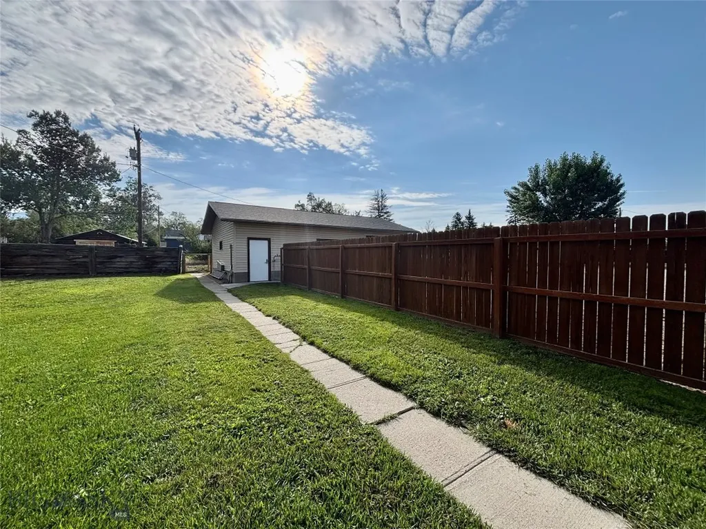 105 Jefferson Street Sheridan MT 59749