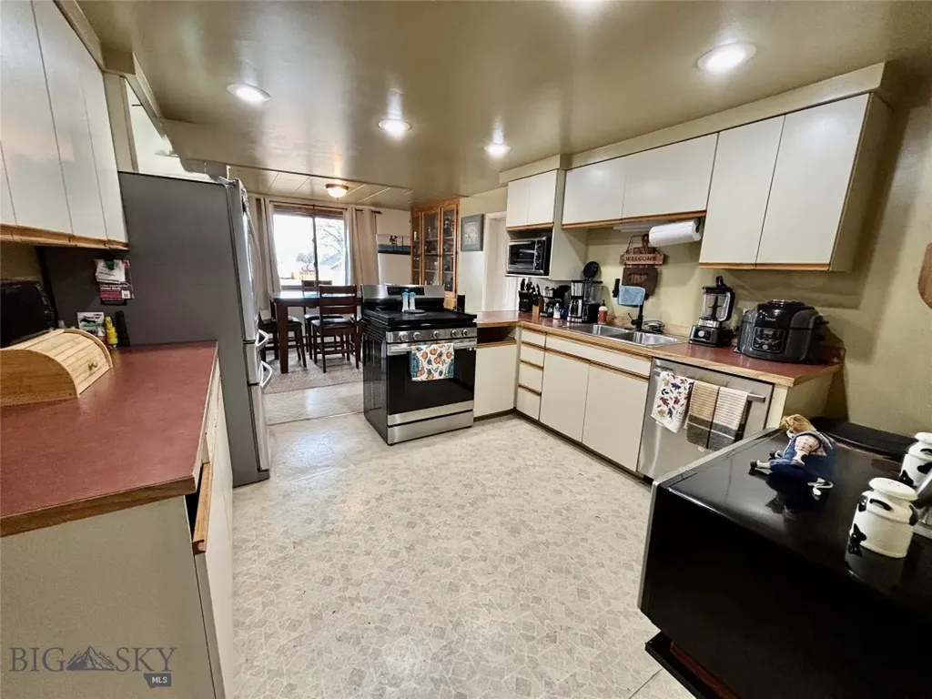 105 Jefferson Street Sheridan MT 59749