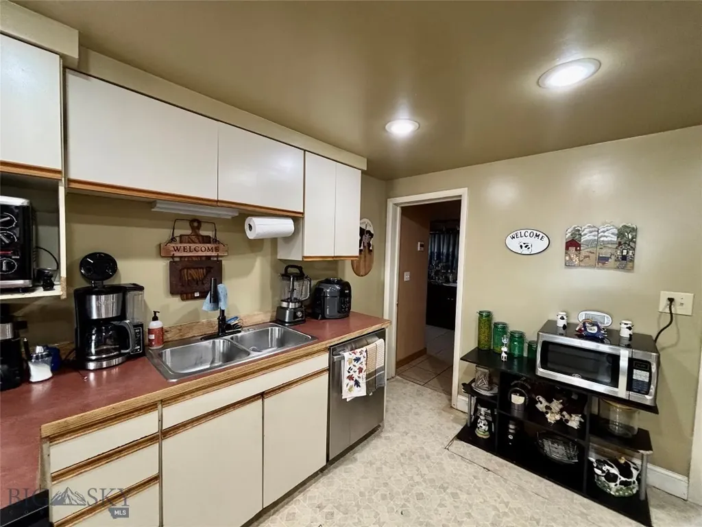 105 Jefferson Street Sheridan MT 59749