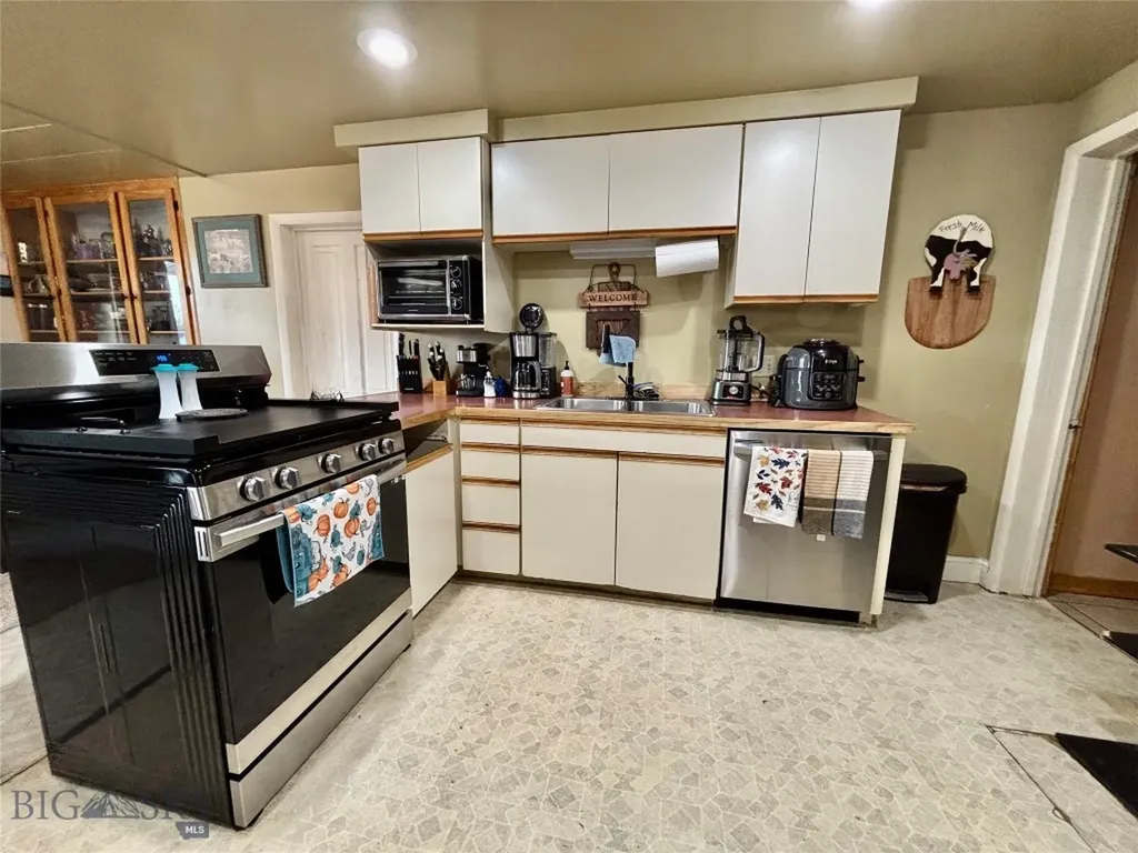 105 Jefferson Street Sheridan MT 59749
