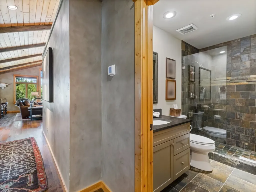 5 Hackamore Big Sky MT 59716
