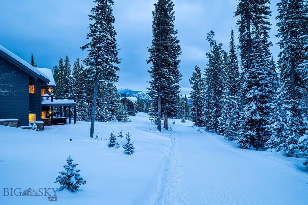5 Hackamore Big Sky MT 59716