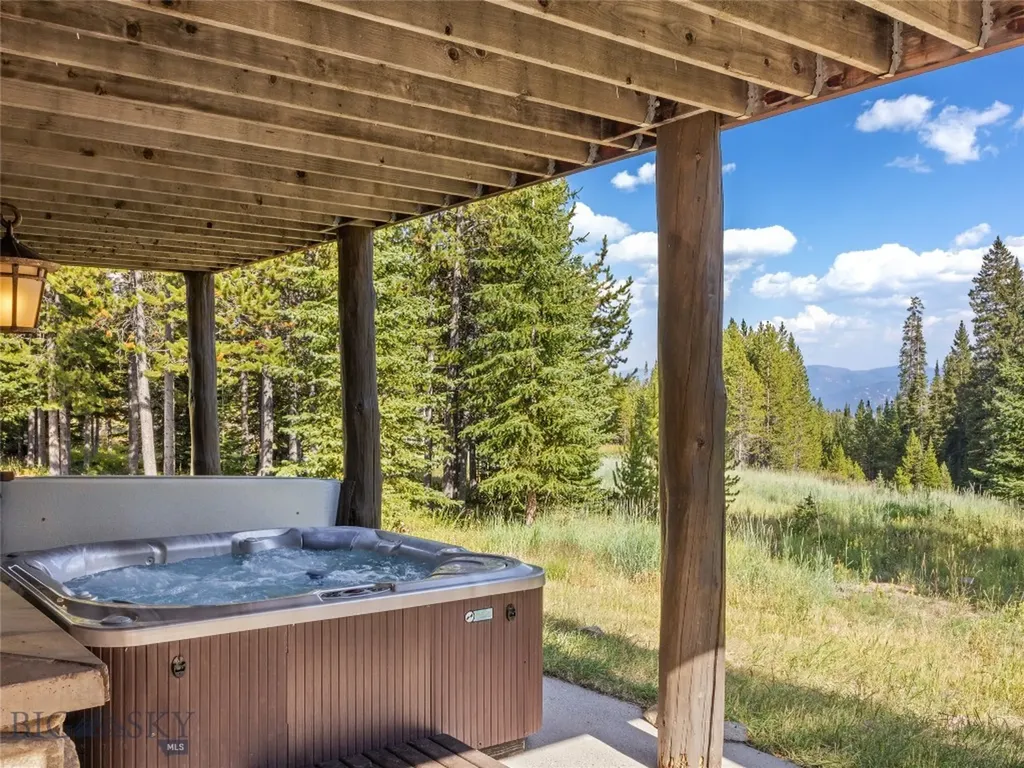 5 Hackamore Big Sky MT 59716