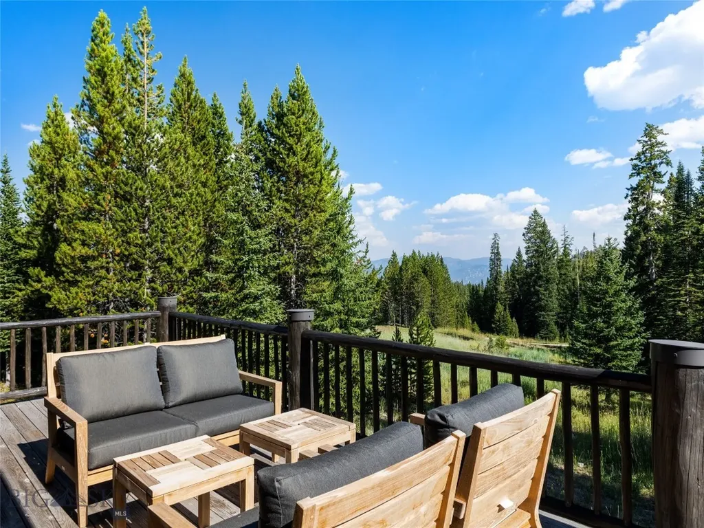 5 Hackamore Big Sky MT 59716