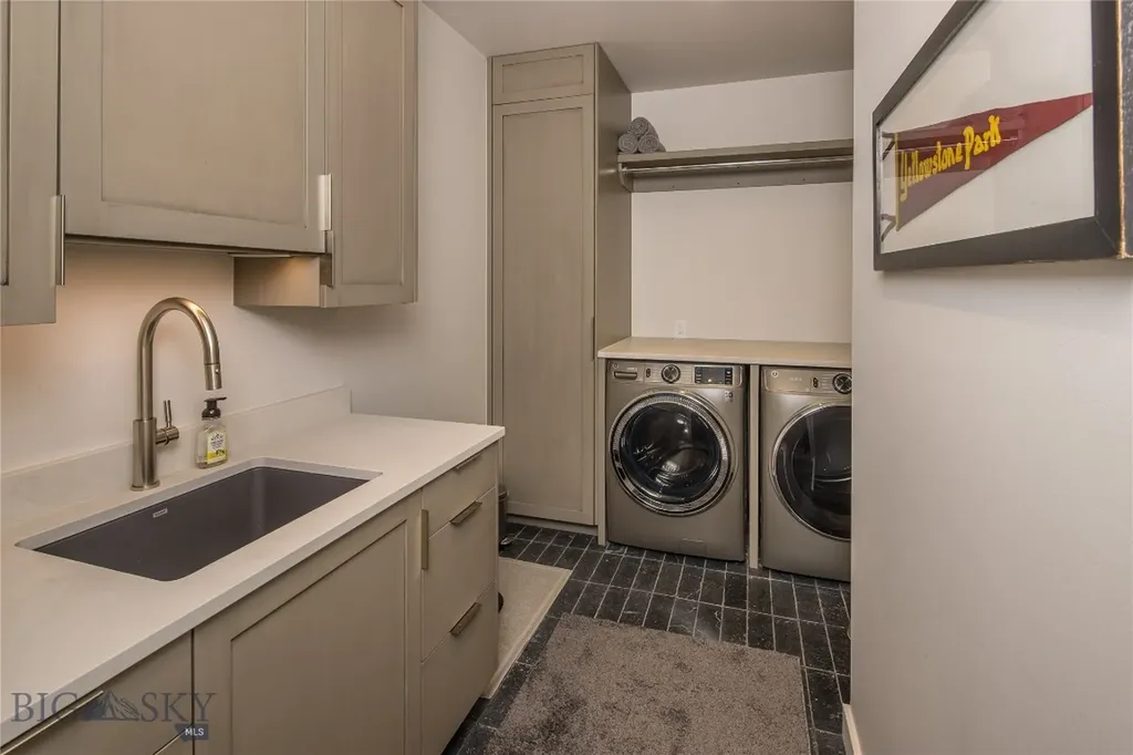 16 Speedwell Drive Big Sky MT 59716