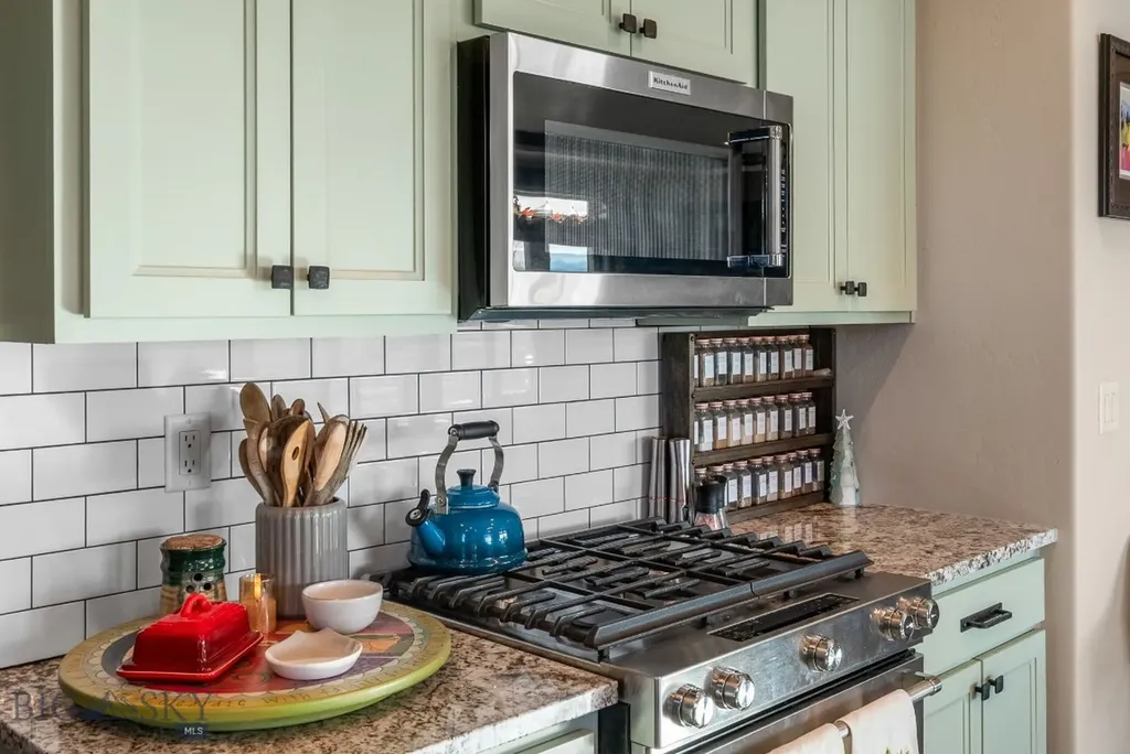 856 White Horse Loop Bozeman MT 59718