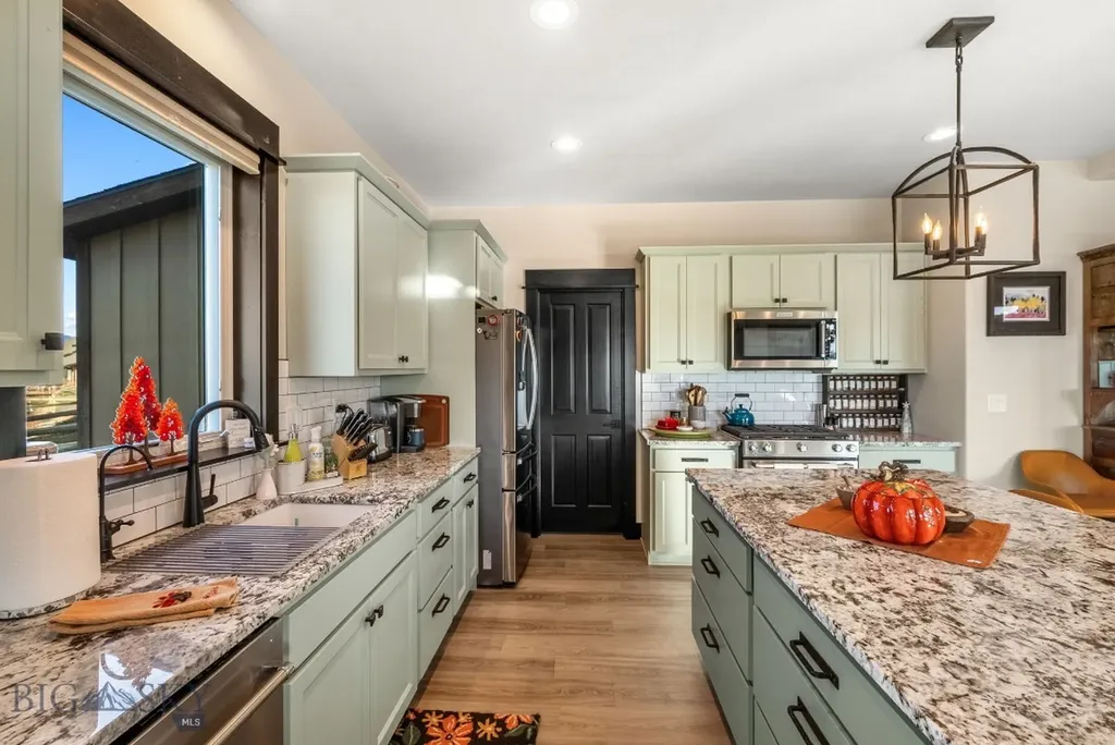 856 White Horse Loop Bozeman MT 59718