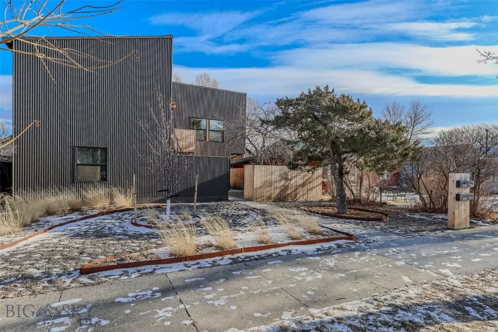 315/317 S D Street Livingston MT 59047