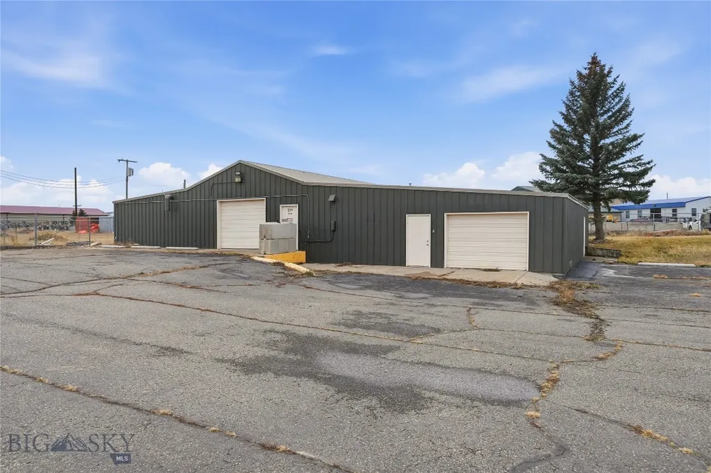290 Arden Drive Belgrade MT 59714