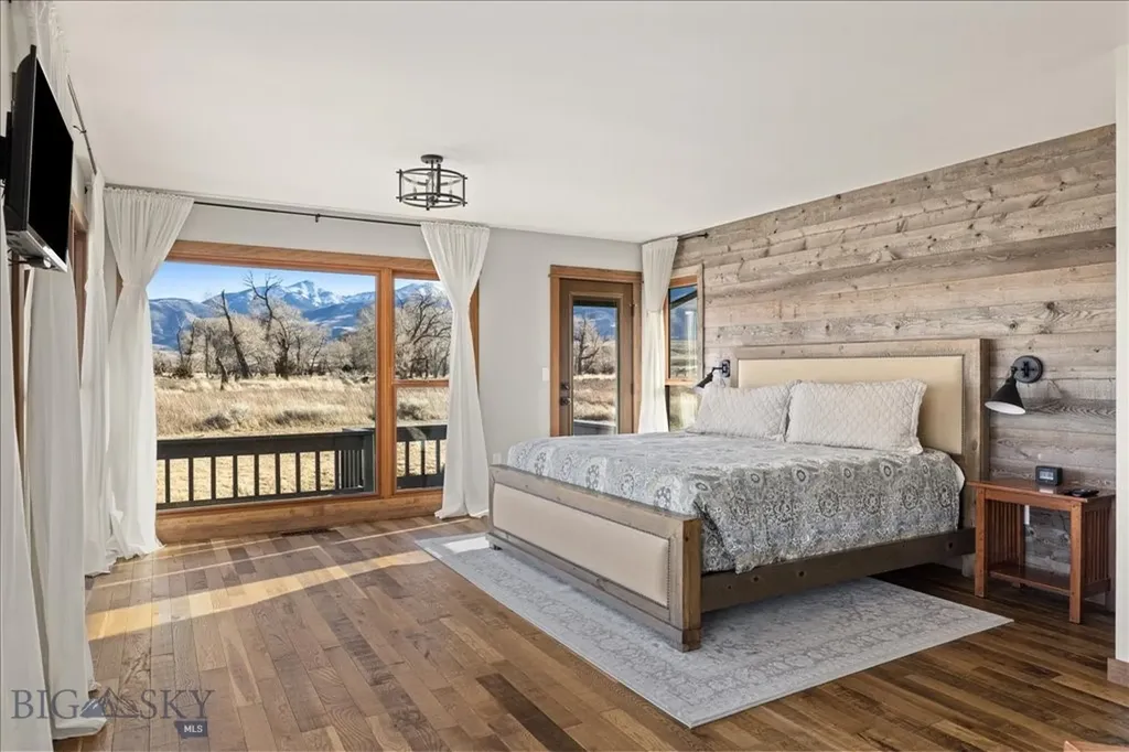 573 E River Road Emigrant MT 59027