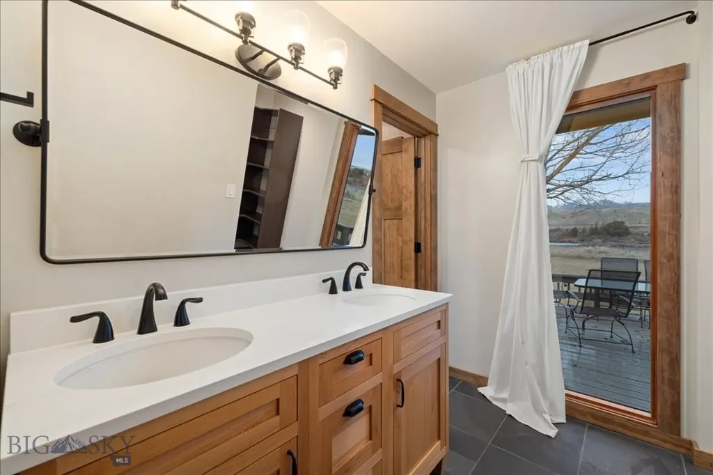 573 E River Road Emigrant MT 59027