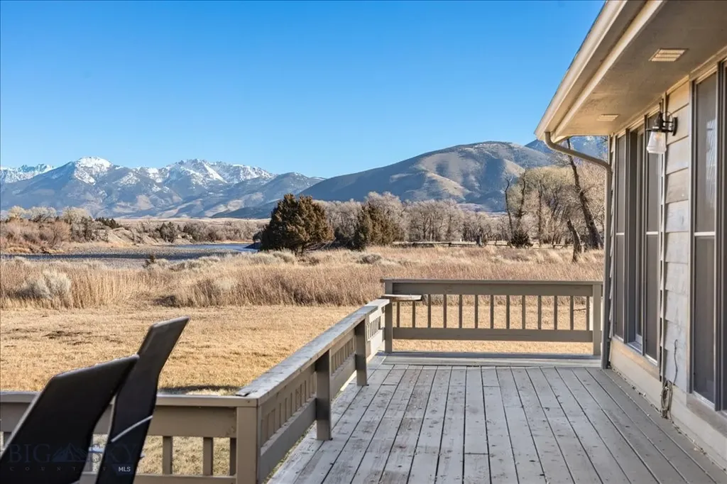 573 E River Road Emigrant MT 59027