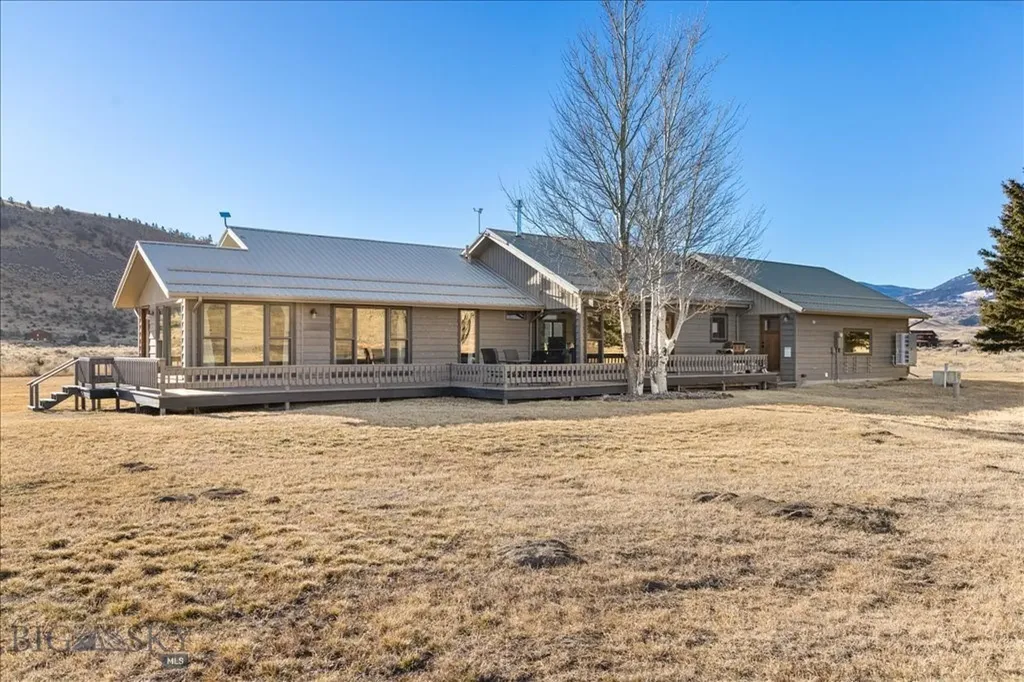 573 E River Road Emigrant MT 59027
