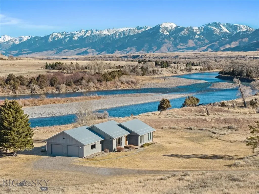 573 E River Road Emigrant MT 59027
