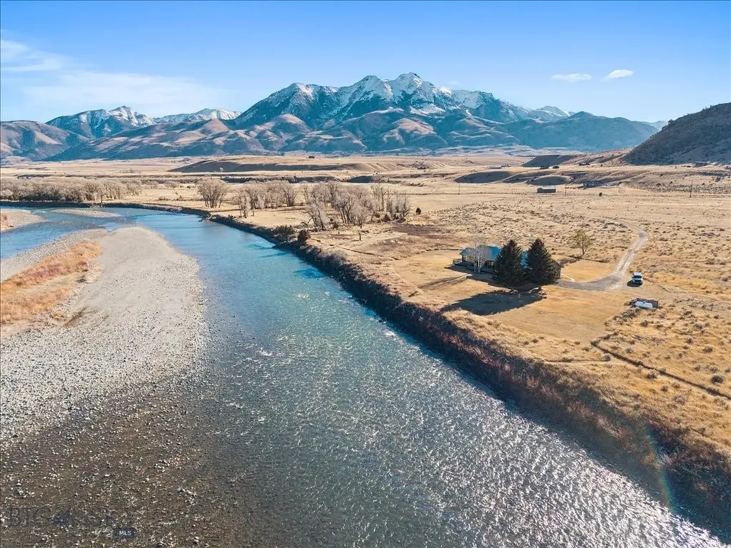 573 E River Road Emigrant MT 59027