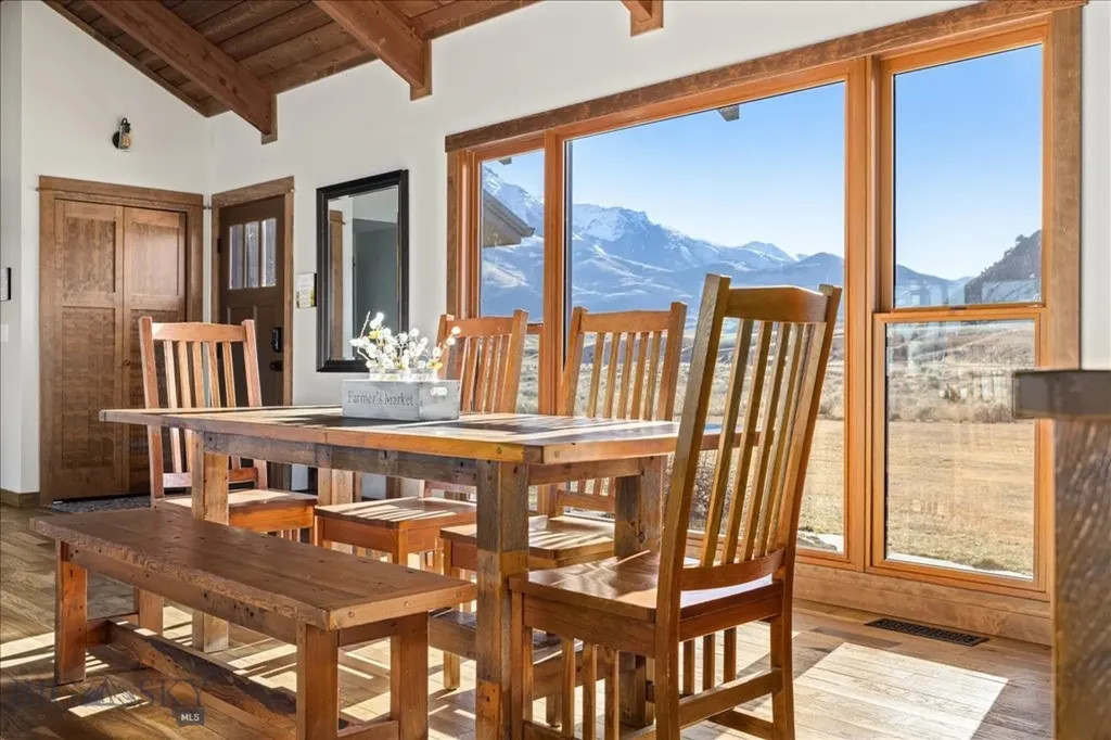 573 E River Road Emigrant MT 59027