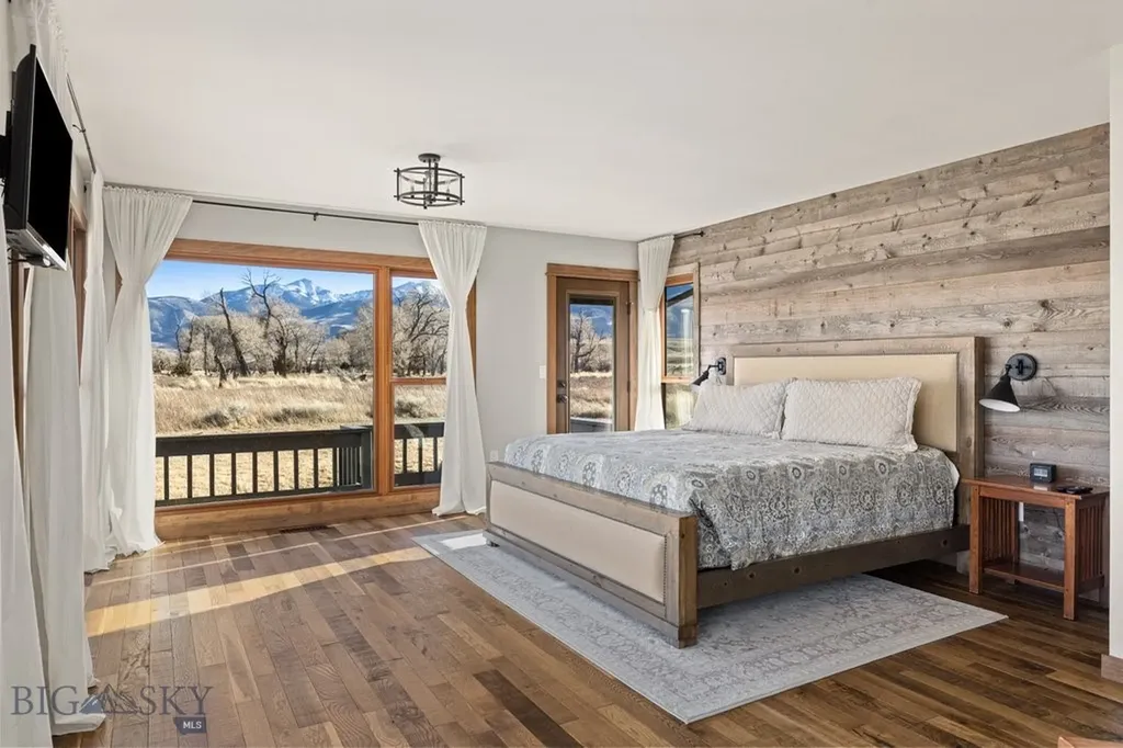 573 E River Road Emigrant MT 59027