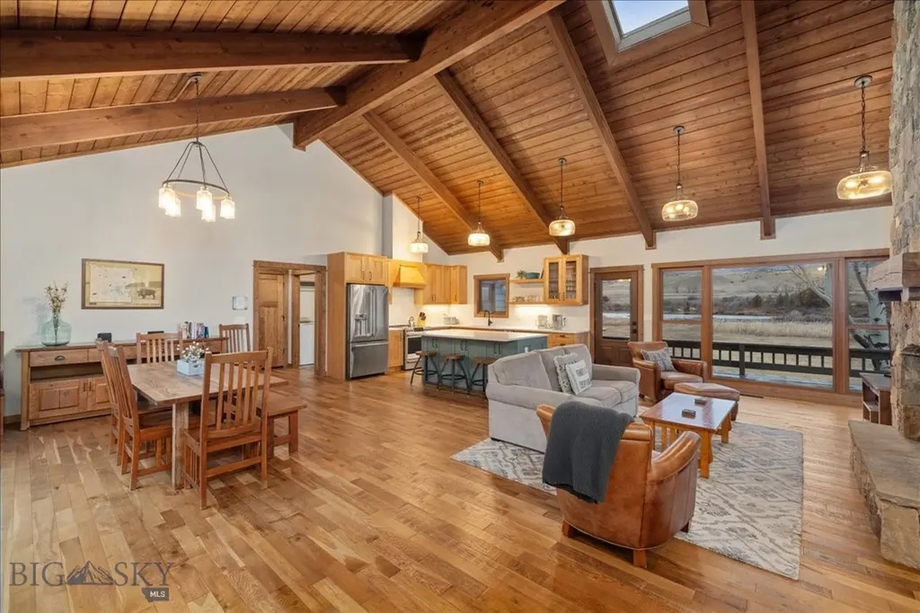 573 E River Road Emigrant MT 59027