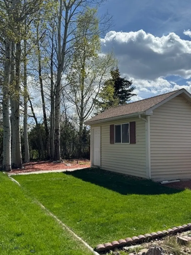 211 Bison Trail Bozeman MT 59718