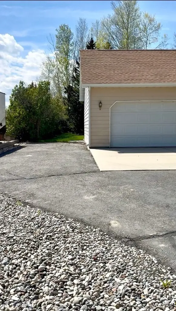 211 Bison Trail Bozeman MT 59718