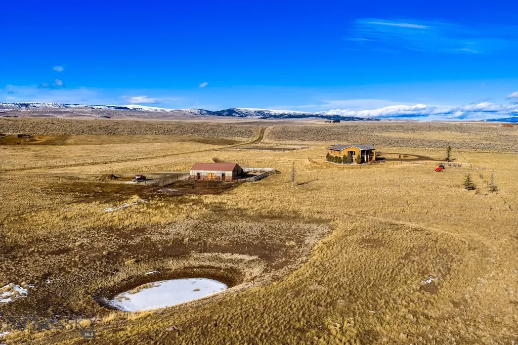 10 Windmill Lane Wilsall MT 59086